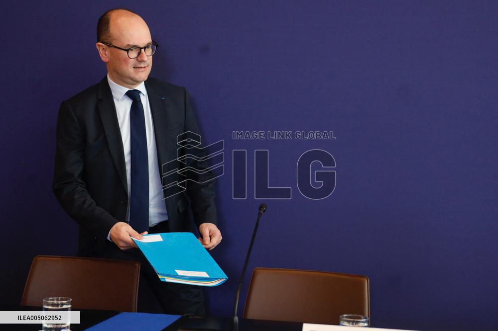 Sebastien Martin At Press Conference - Paris