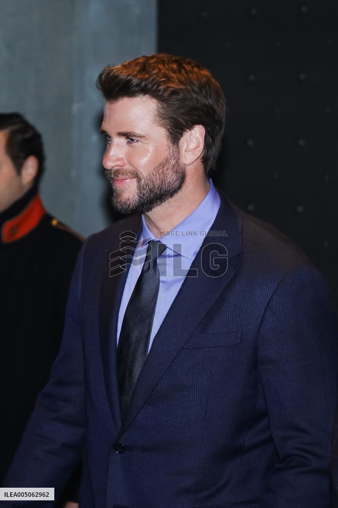 MFW - Ralph Lauren Fashion Show Guests Arrivals