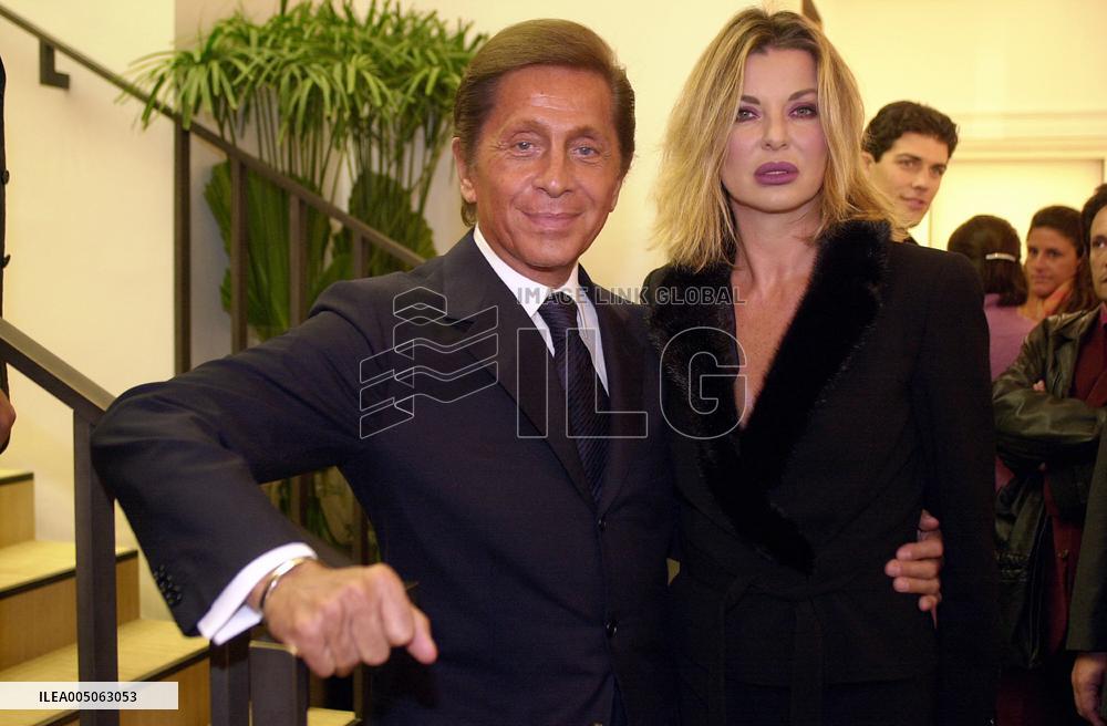 Italian Fashion Designer Valentino Dies Aged 93