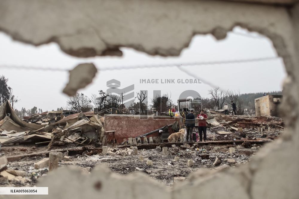 Deadly Wildfires in Southern Chile Force Thousands to Flee
