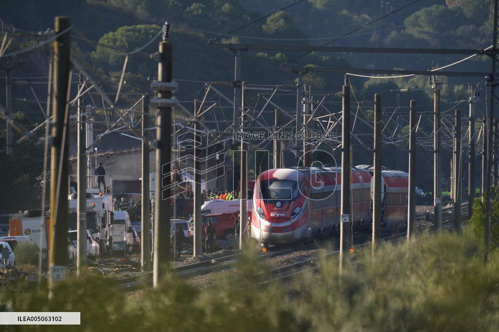 Rescue Efforts Continue After Tragedy In Adamuz - Spain