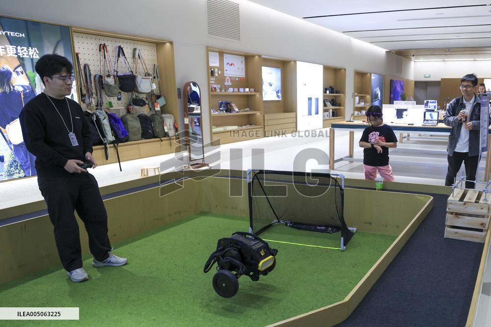 Retail Stores In Tech Sector - Shenzhen