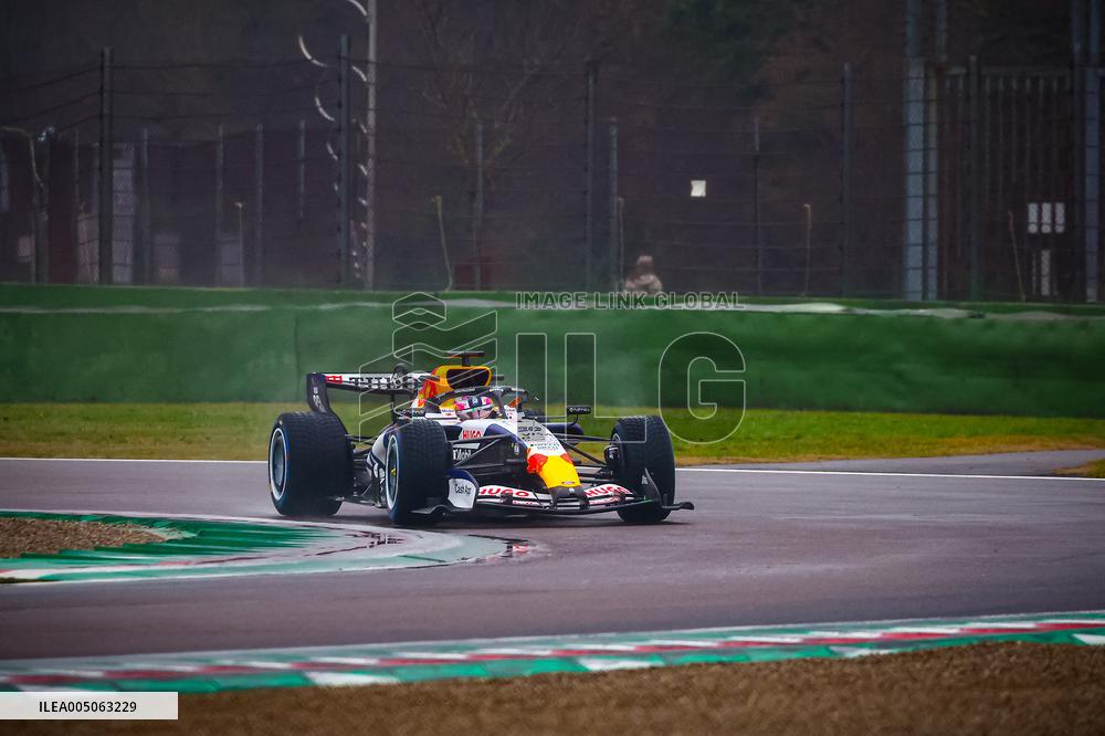 MOTORI - Formula 1 - Shakedown of VCARB Racing Bulls