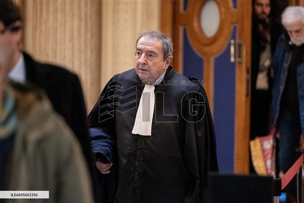 Trial of Marine Le Pen and RN s officials during a break - Paris AJ