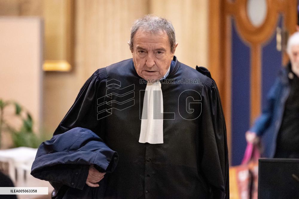 Trial of Marine Le Pen and RN s officials during a break - Paris AJ