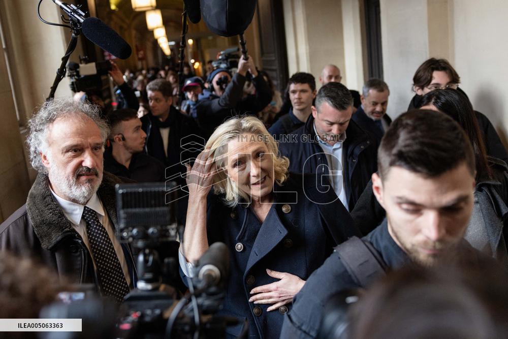 Trial of Marine Le Pen and RN s officials during a break - Paris AJ