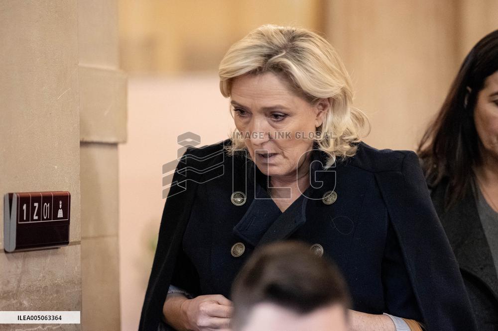 Trial of Marine Le Pen and RN s officials during a break - Paris AJ