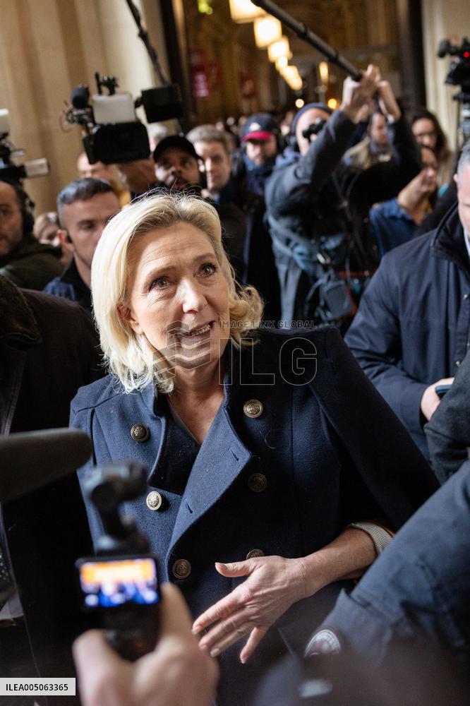 Trial of Marine Le Pen and RN s officials during a break - Paris AJ