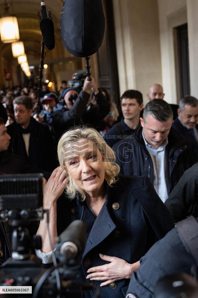 Trial of Marine Le Pen and RN s officials during a break - Paris AJ