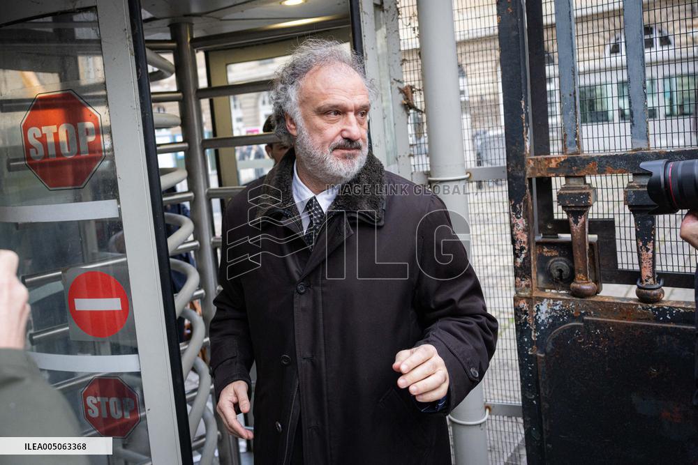 Trial of Marine Le Pen and RN s officials during a break - Paris AJ