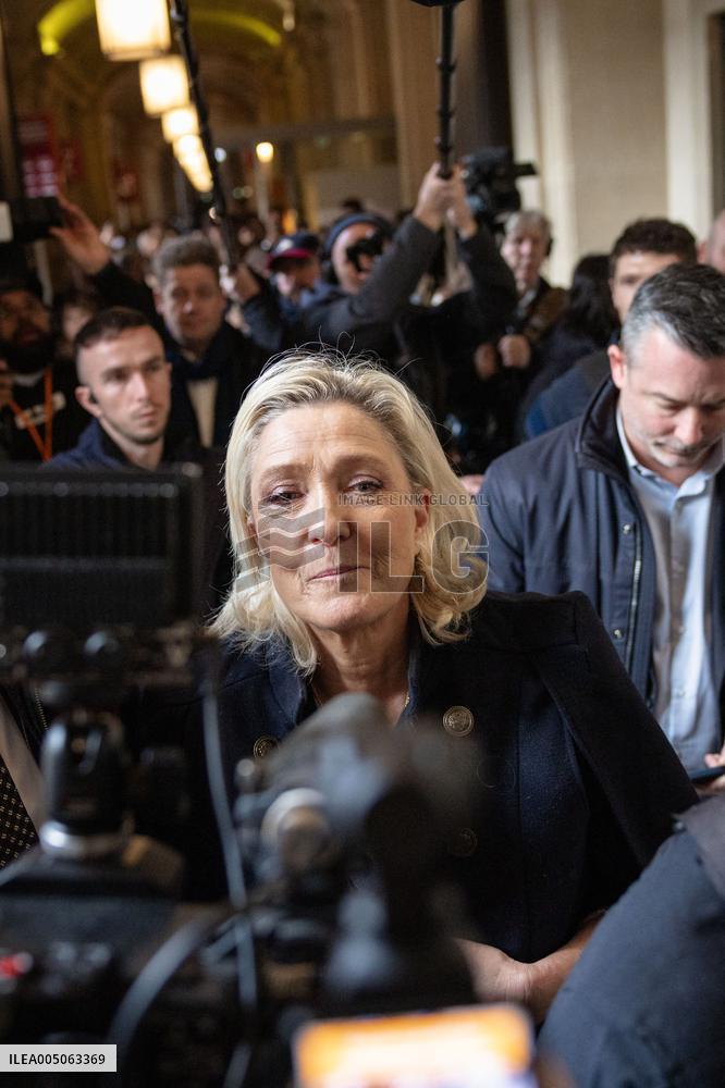 Trial of Marine Le Pen and RN s officials during a break - Paris AJ