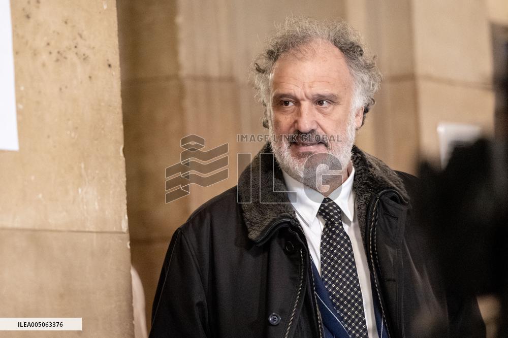 Trial of Marine Le Pen and RN s officials during a break - Paris AJ