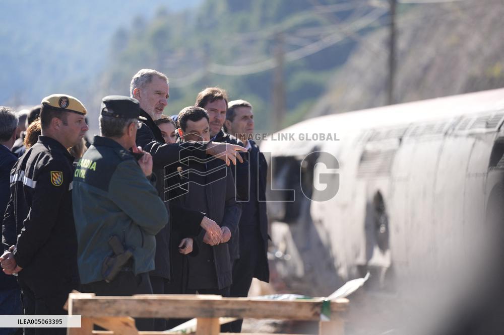 Royals Visit To Command Post After Adamuz Railway Train Accident - Spain