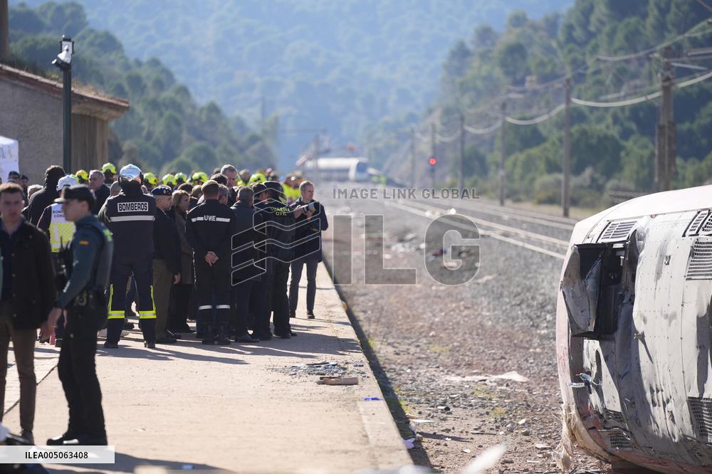 Royals Visit To Command Post After Adamuz Railway Train Accident - Spain