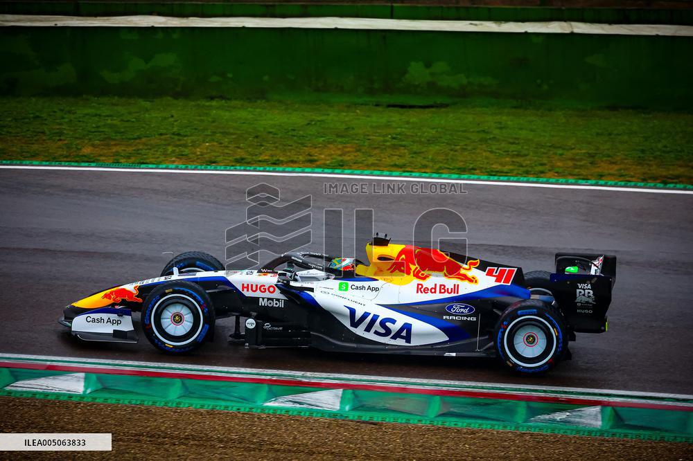 MOTORI - Formula 1 - Shakedown of VCARB Racing Bulls