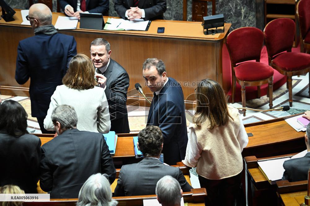 PM Lecornu Uses a 49.3 to Adopt the 2026 Budget - Paris