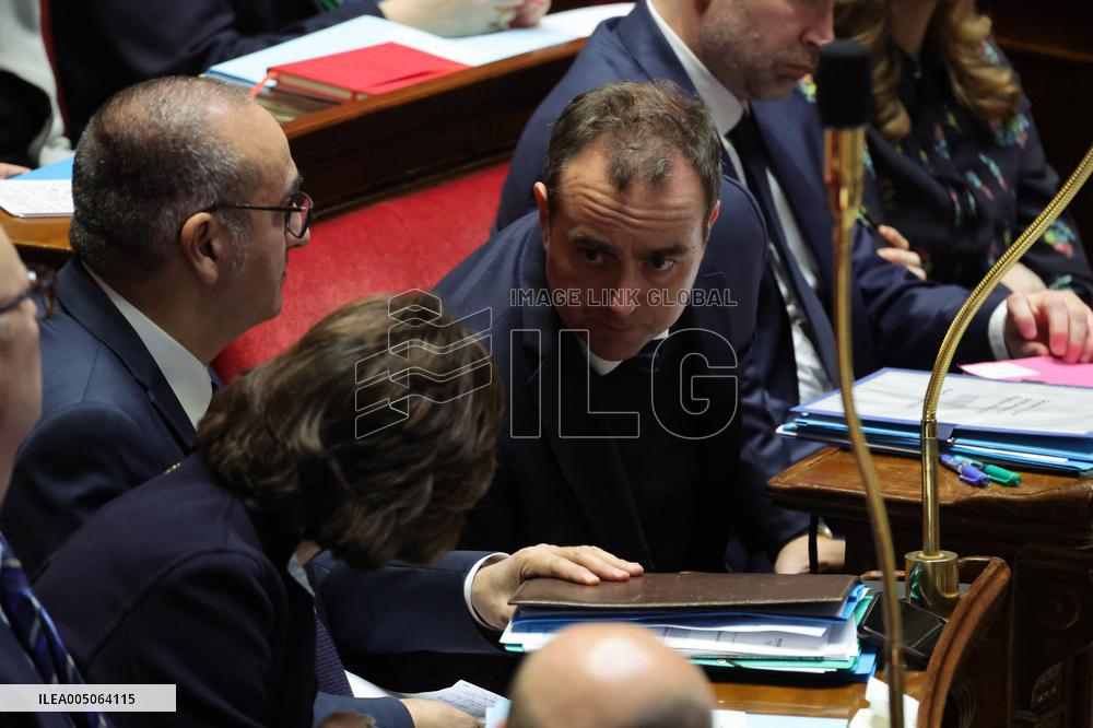 Session of Questions to The Government - Paris