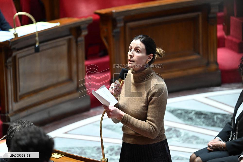 Session of Questions to The Government - Paris