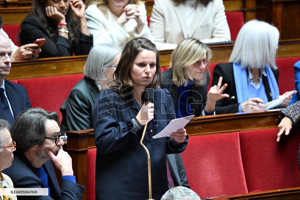 Session of Questions to The Government - Paris