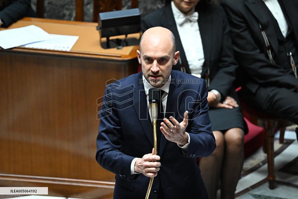 Session of Questions to The Government - Paris