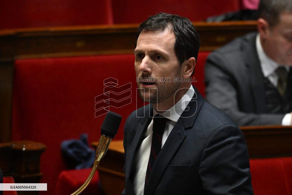 Session of Questions to The Government - Paris
