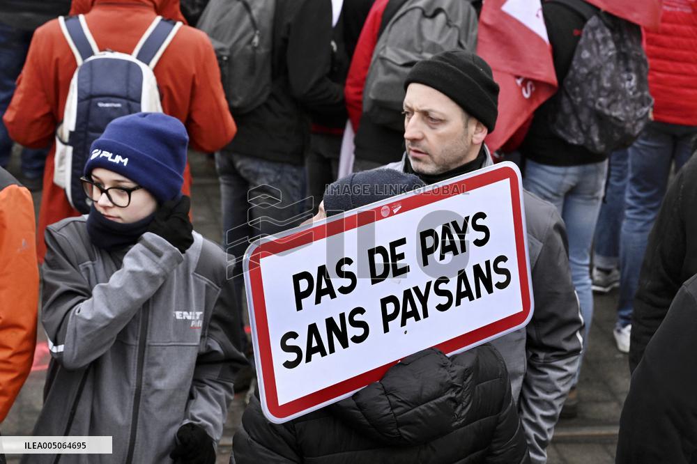 Farmers Demonstrate Against the EU-Mercosur Agreement - Strasbourg