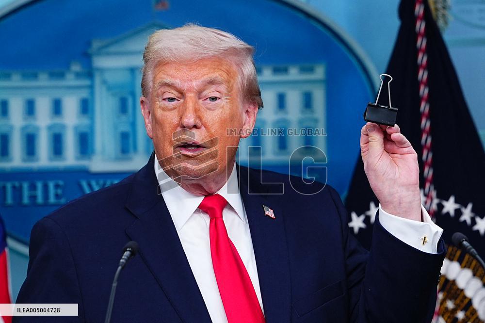 Trump Joins White House Briefing