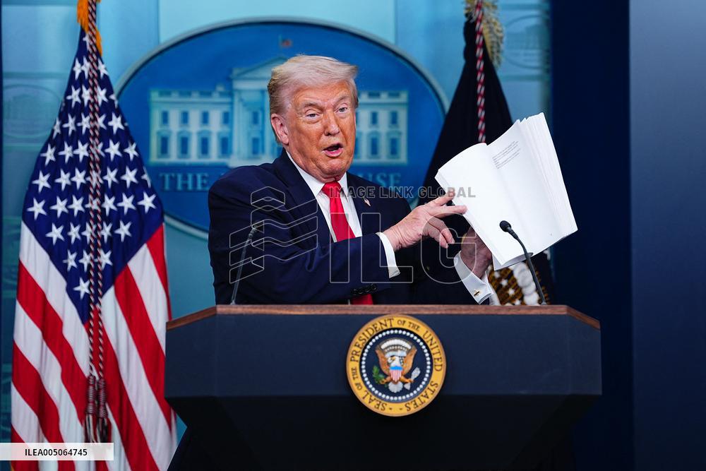 Trump Joins White House Briefing