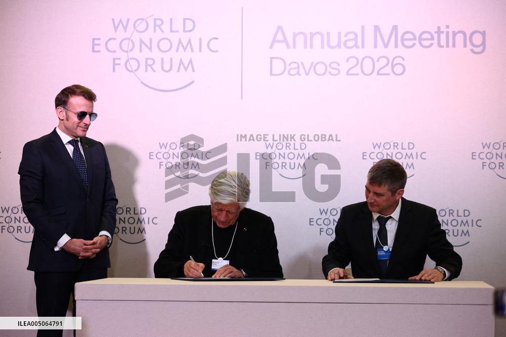 Macron and with leaders of AI companies at World Economic Forum annual meeting - Davos