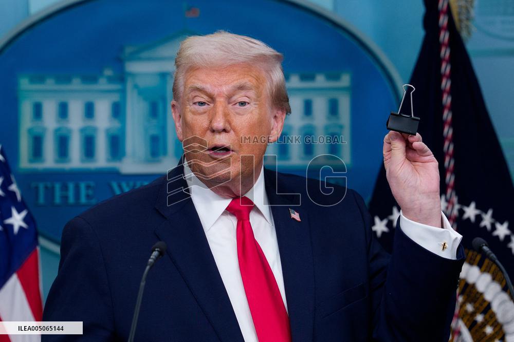 Trump Joins White House Briefing