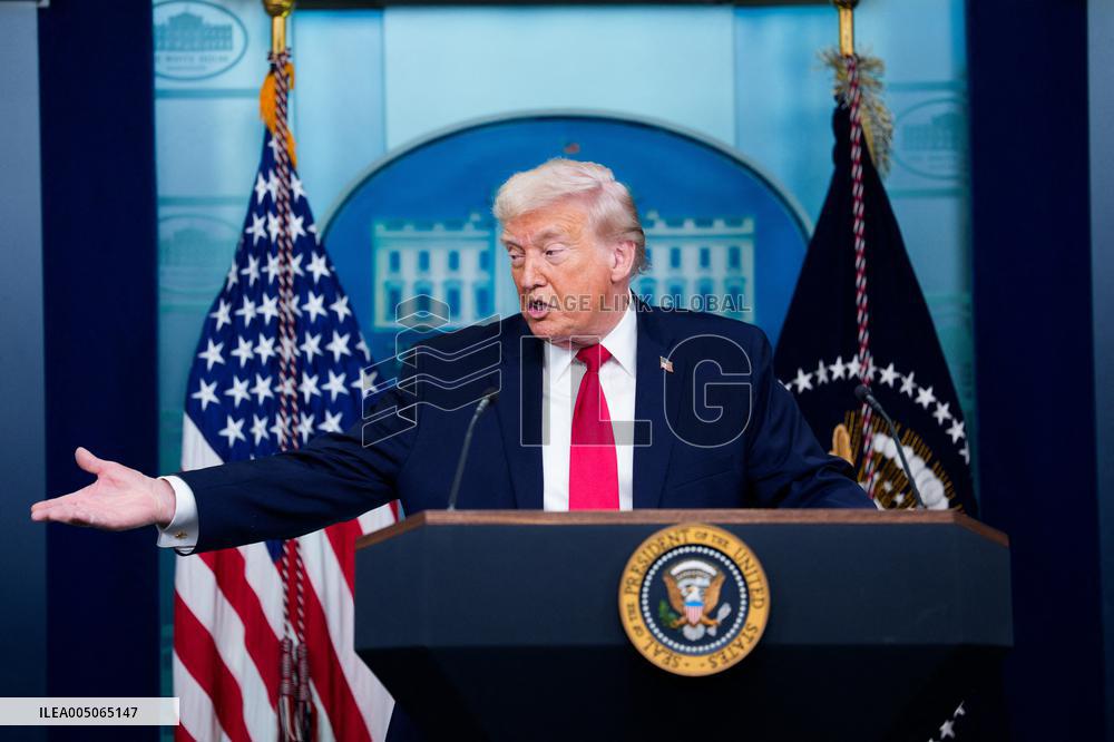 Trump Joins White House Briefing