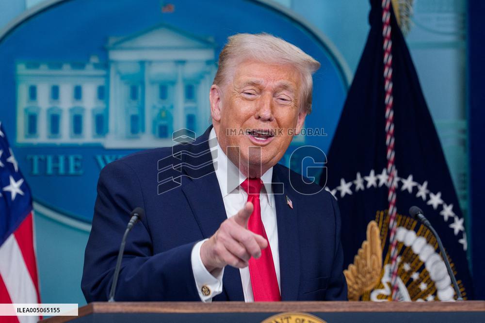 Trump Joins White House Briefing