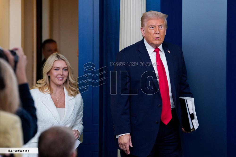 Trump Joins White House Briefing