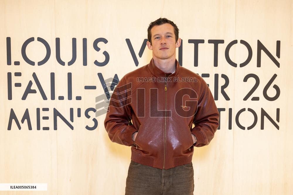 PFW Louis Vuitton Photocall EB