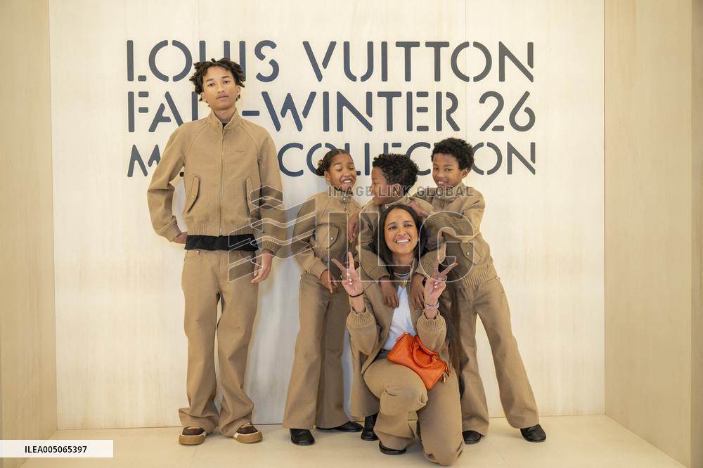 PFW Louis Vuitton Photocall EB