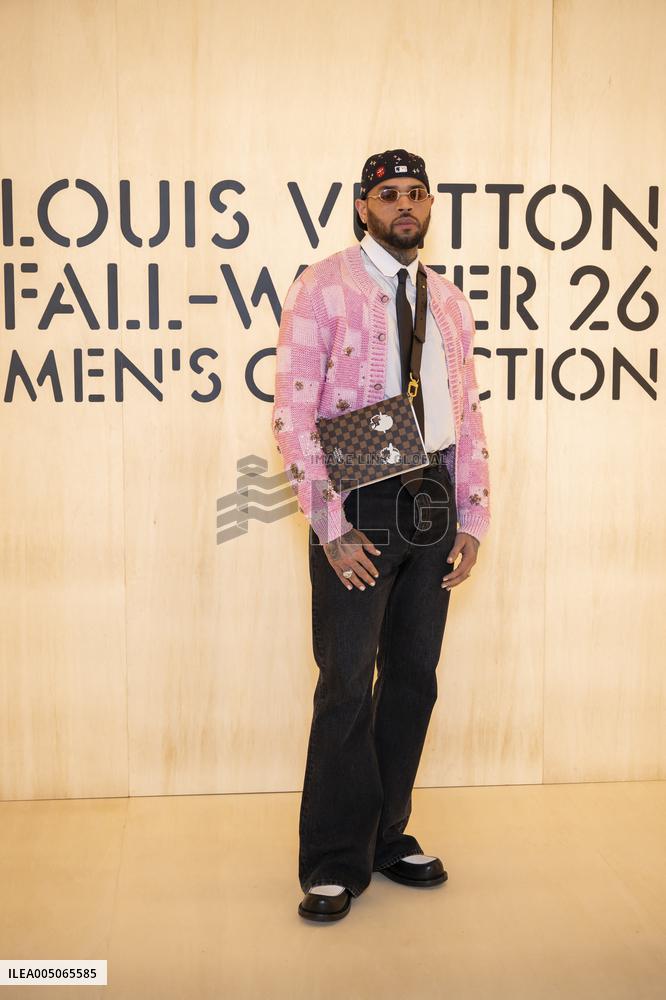 PFW Louis Vuitton Photocall EB