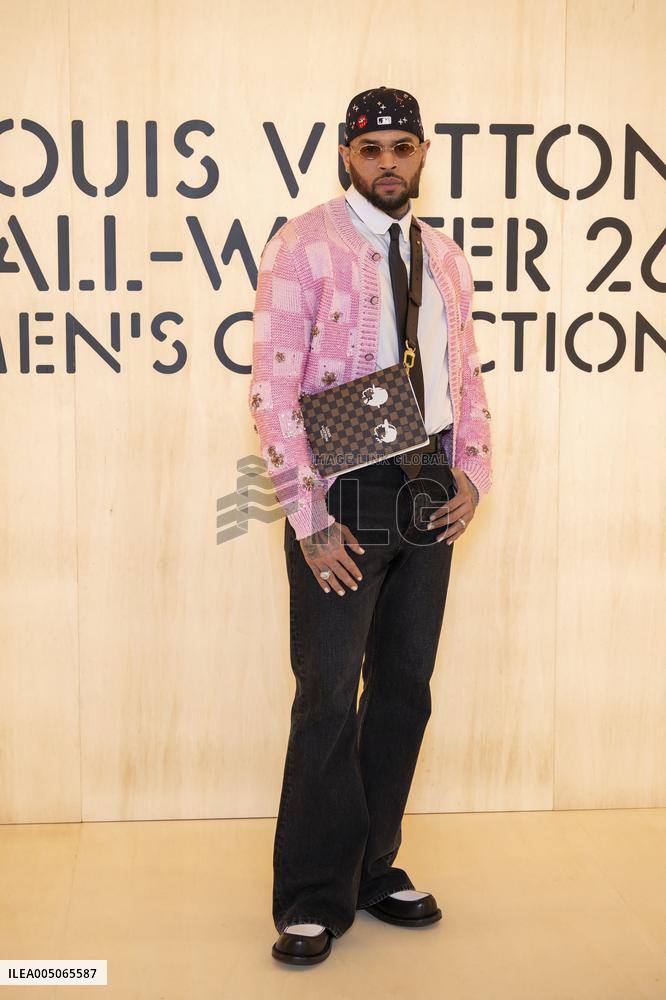 PFW Louis Vuitton Photocall EB