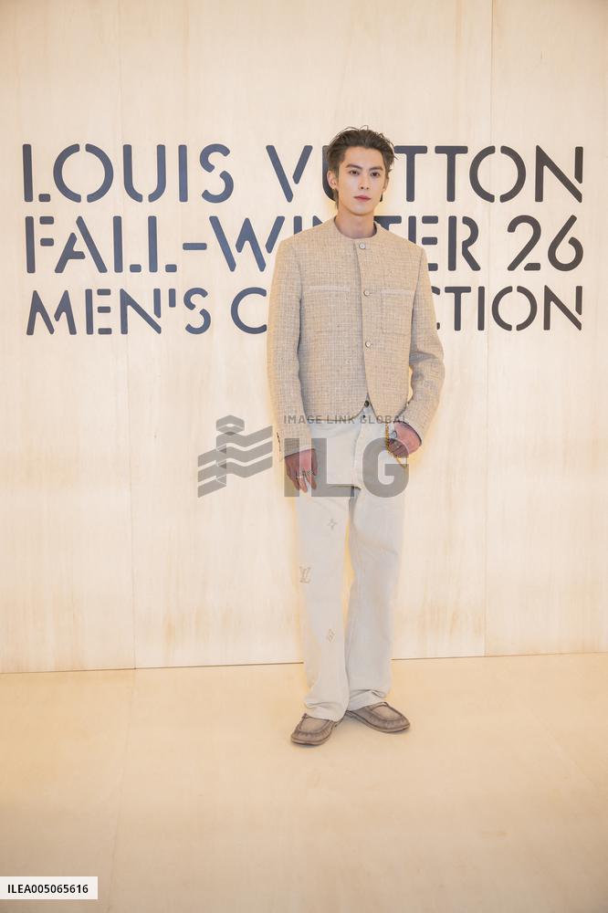 PFW Louis Vuitton Photocall EB