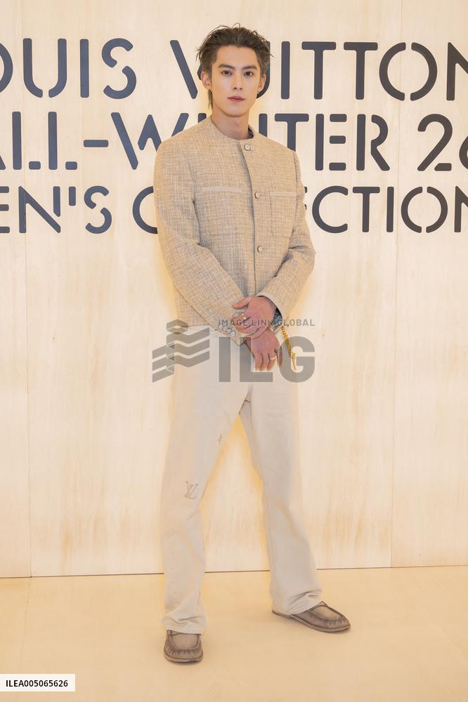 PFW Louis Vuitton Photocall EB