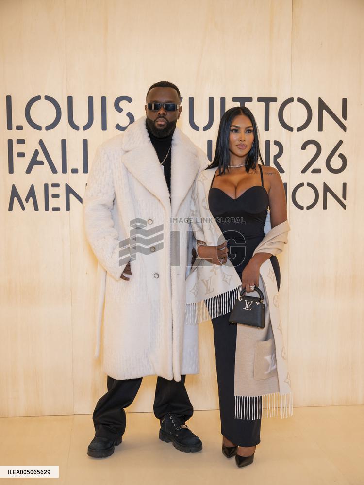 PFW Louis Vuitton Photocall EB