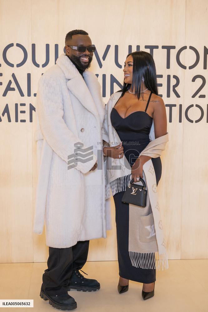 PFW Louis Vuitton Photocall EB