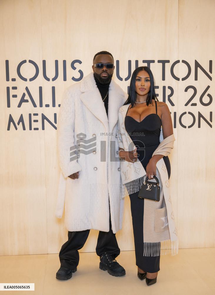 PFW Louis Vuitton Photocall EB