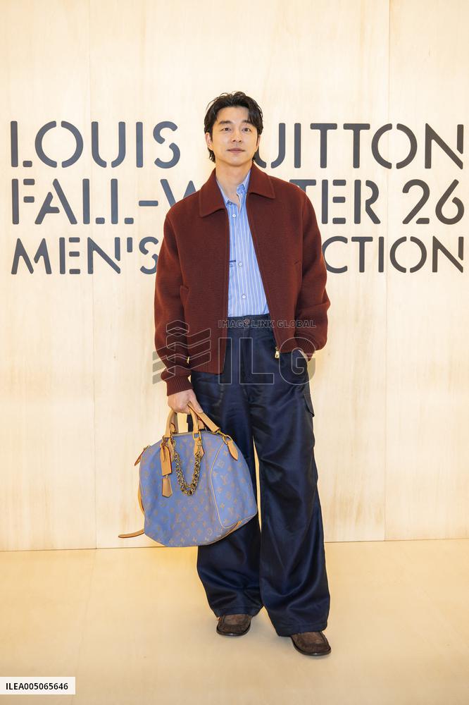 PFW Louis Vuitton Photocall EB