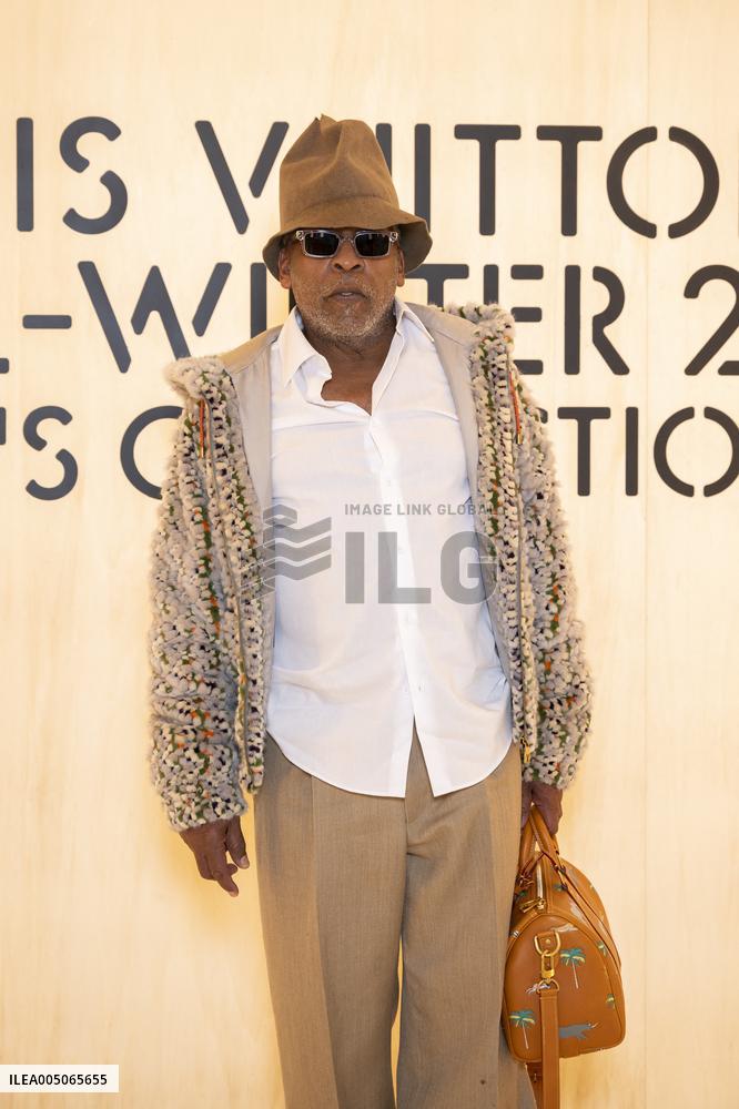 PFW Louis Vuitton Photocall EB