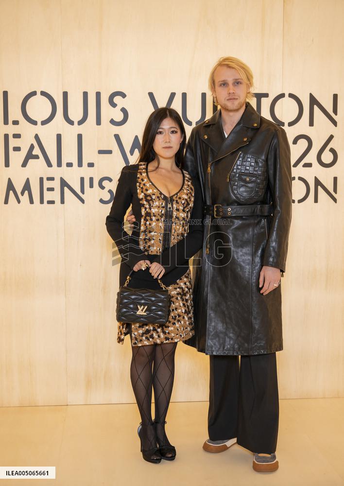 PFW Louis Vuitton Photocall EB