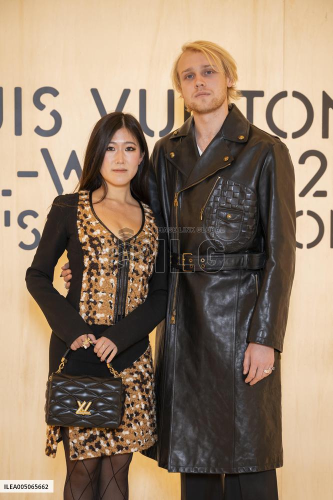 PFW Louis Vuitton Photocall EB