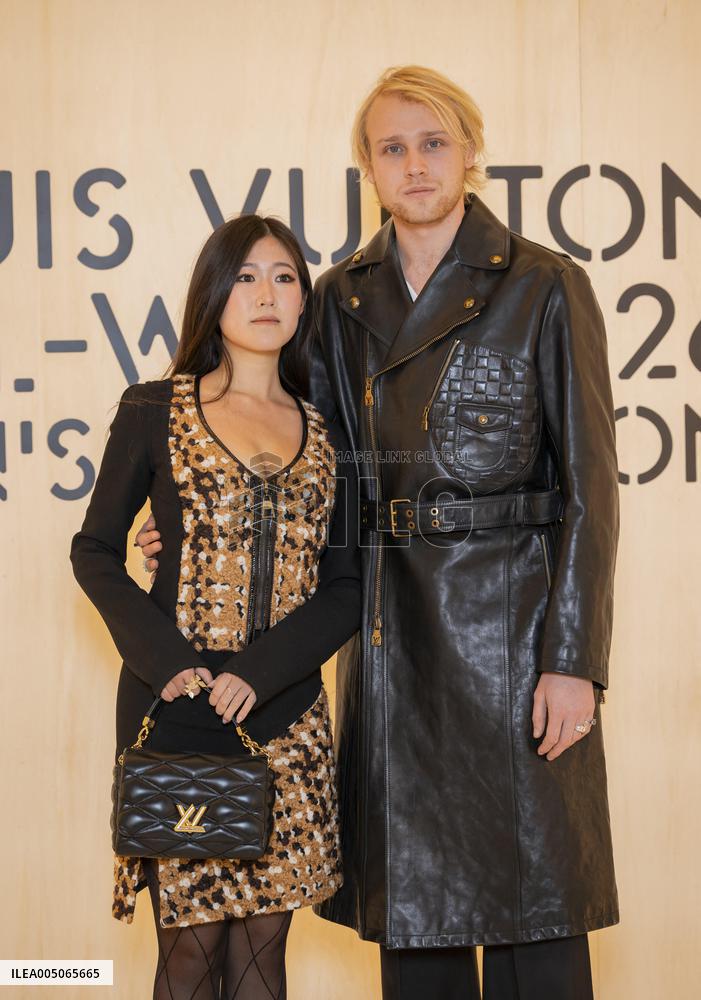 PFW Louis Vuitton Photocall EB