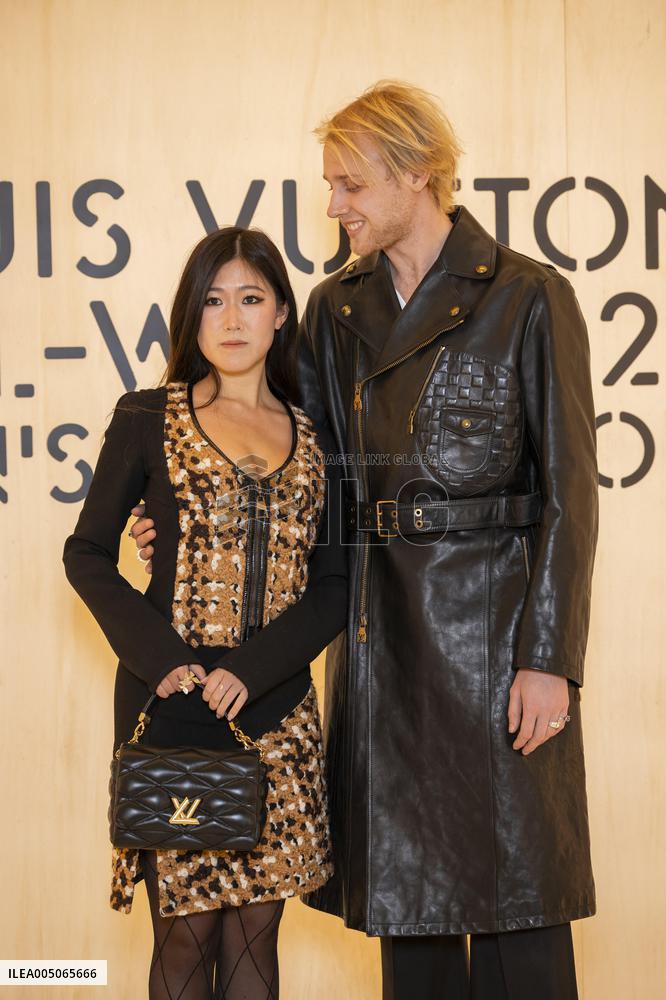 PFW Louis Vuitton Photocall EB