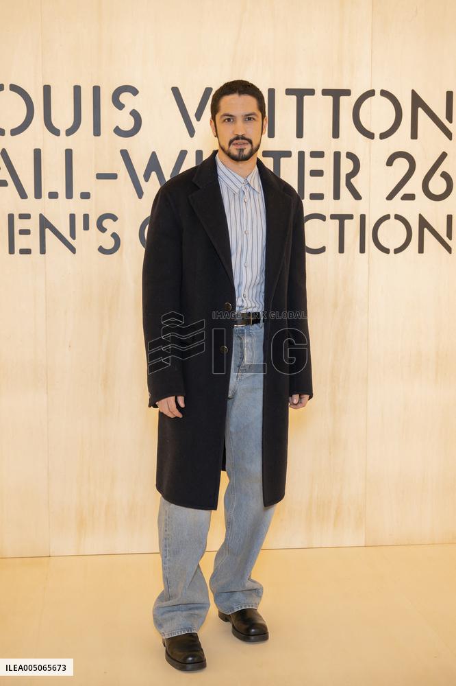 PFW Louis Vuitton Photocall EB