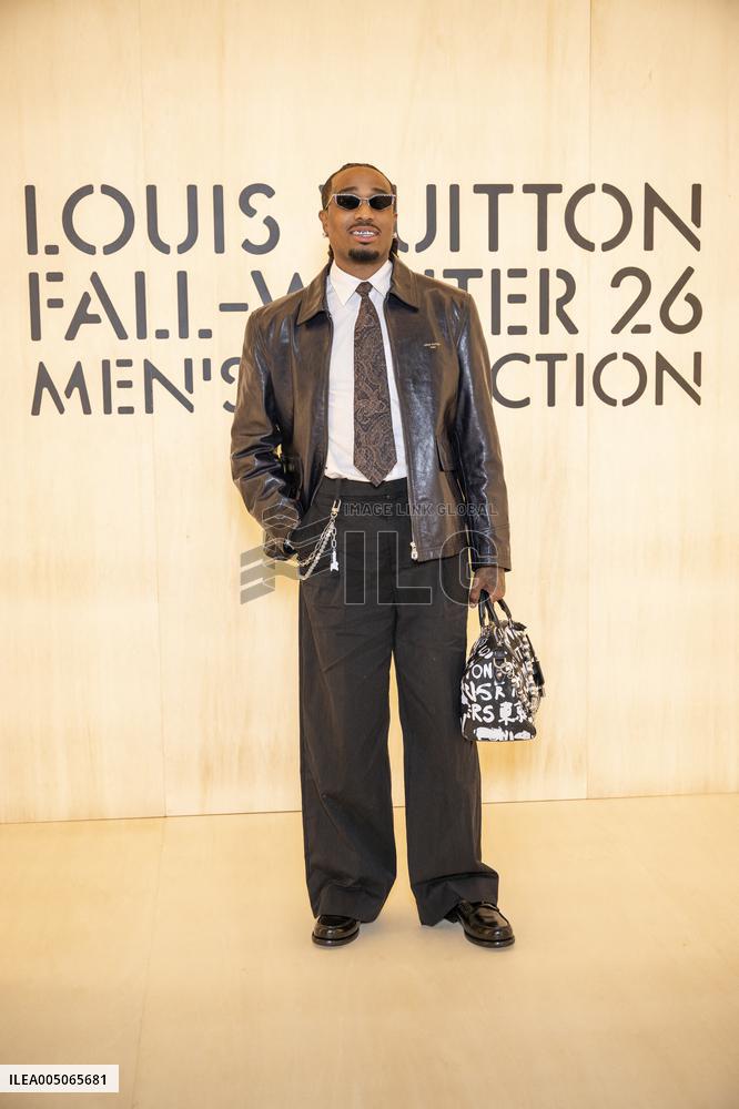 PFW Louis Vuitton Photocall EB
